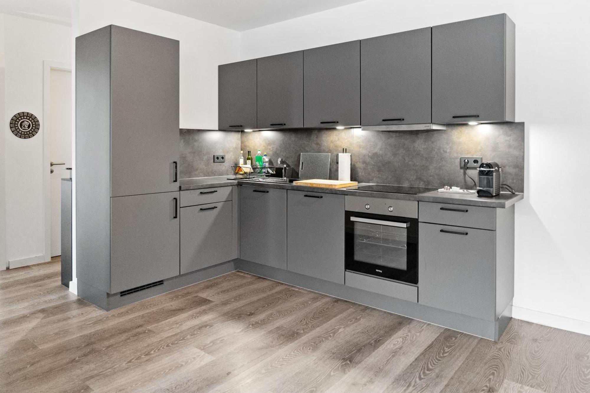 Modern Style Business Suite - Office - Kitchen - Balcony 黑措根奥拉赫 外观 照片
